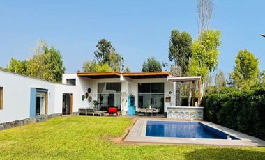Linda Casa De Campo En Fundo Paso Chico Con Instalaciones Y Acabados De Lujo