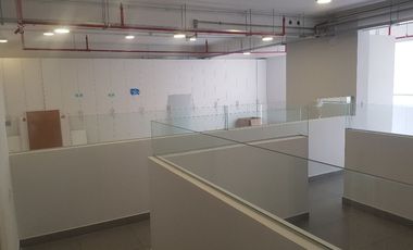 Vendo Oficina en Santa Catalina, La VIctoria