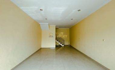 RUKO 2 LANTAI TERMURAH DAN BESAR, HANYA 9 MENIT KE KAMPUS UGM