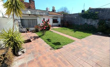 CASA CHALET 4 ambientes en PADUA