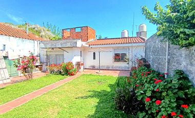 CASA CHALET 4 ambientes en PADUA