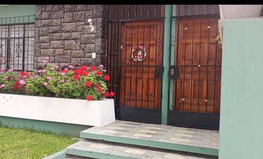 AMPLIO DEPARTAMENTO Y AIRES