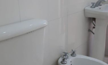 VENTA-CASA-GALPÓN TACUARI 8200