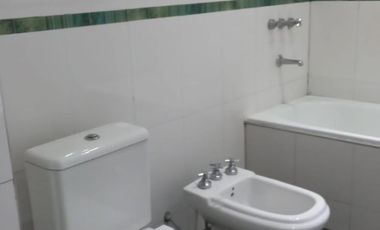 VENTA-CASA-GALPÓN TACUARI 8200