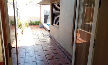 VENTA-CASA-GALPÓN TACUARI 8200