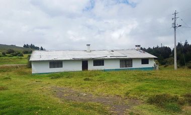 SE VENDE DE OPORTUNIDAD HERMOSA HACIENDA AGRICOLA 678 HAS. LATACUNGA – COTOPAXI – ECUADOR