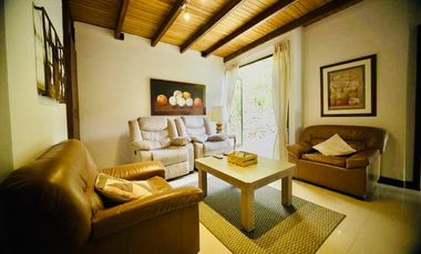 VENTA DE HERMOSA CASA CAMPESTRE EN DAPA ID 777