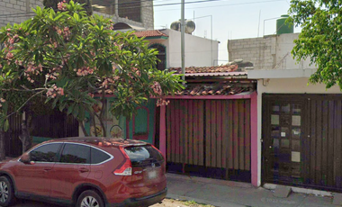 OPORTUNIDAD DE INVERSIÓN EN PROPIEDAD BANCARIA: ARAUCARIAS 434, TUXTLA GUTIERREZ