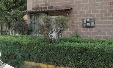 CASA 2 PISOS EN CONDOMINIO