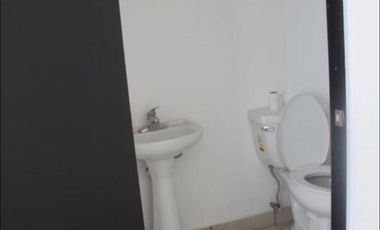 BODEGA EN RENTA 526M2