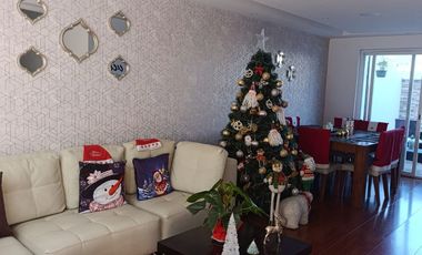 Increíble Casa en Venta en Santa Lucia por Solca