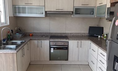 Increíble CASA EN VENTA AL NORTE DE QUITO - SANTA LUCIA