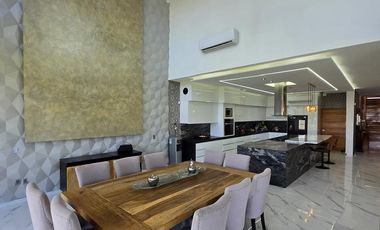 SE VENDE CASA EN Dos Riberas Residencial & Club de Golf, Veracruz, México