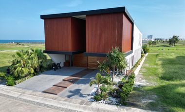 SE VENDE CASA EN Dos Riberas Residencial & Club de Golf, Veracruz, México