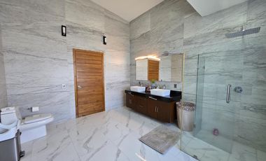 SE VENDE CASA EN Dos Riberas Residencial & Club de Golf, Veracruz, México