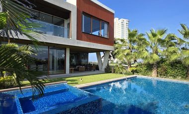 SE VENDE CASA EN Dos Riberas Residencial & Club de Golf, Veracruz, México