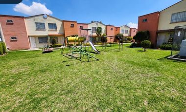 Vendo casa en conjunto, Sector Llano Grande, Norte de Quito