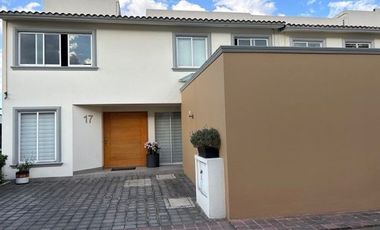 SE VENDE EXCELENTE CASA UBICADA EN SAN NICOLÁS TOTOLAPAN EN LA ALCALDÍA MAGDALENA CONTRERAS