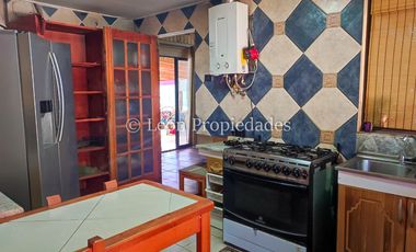 Leon Propiedades vende o arrienda con compromiso de compra en Sector Cerillos, Curacaví.