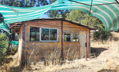 Leon Propiedades vende o arrienda con compromiso de compra en Sector Cerillos, Curacaví.