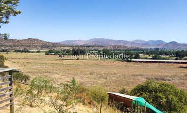 Leon Propiedades vende o arrienda con compromiso de compra en Sector Cerillos, Curacaví.