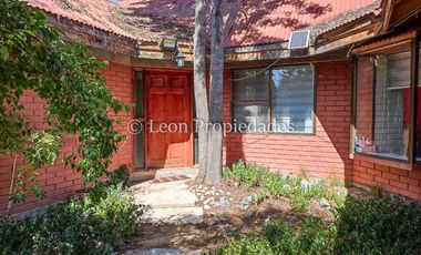 Leon Propiedades vende o arrienda con compromiso de compra en Sector Cerillos, Curacaví.