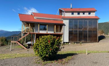Parcela con Casa en arriendo en Ensenada, Los Ulmos, Región de Los Lagos