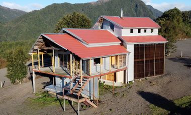 Parcela con Casa en arriendo en Ensenada, Los Ulmos, Región de Los Lagos
