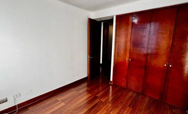 Condiciones Especiales de Financiamiento para  Departamento 3D, 2B, 2 Estacionamientos y Bodega. Las Tranqueras Oriente 2525, Vitacura