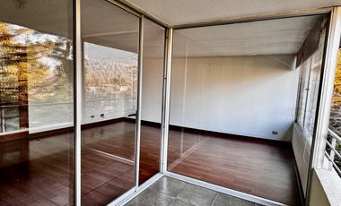 Condiciones Especiales de Financiamiento para  Departamento 3D, 2B, 2 Estacionamientos y Bodega. Las Tranqueras Oriente 2525, Vitacura