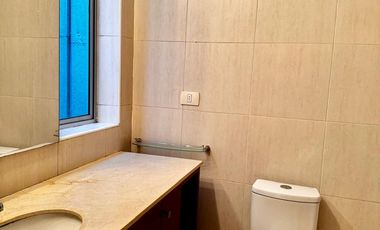 Condiciones Especiales de Financiamiento para  Departamento 3D, 2B, 2 Estacionamientos y Bodega. Las Tranqueras Oriente 2525, Vitacura