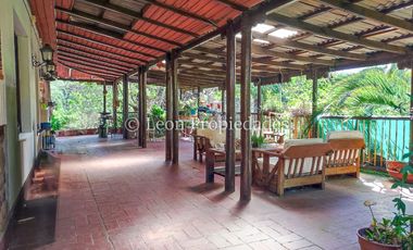 Leon Propiedades vende casa en parcela en sector los Hornitos, Curacaví.