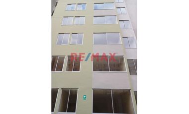 Hermoso Departamento En Alquiler En Condominio Centrika Con Cochera // ID: 1123758