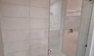 RENTA ESTUDIO AMOBLADO AV. 6 DE DICIEMBRE Y EL BATAN