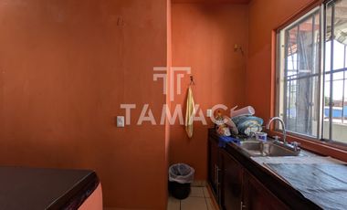 Venta de terreno comercial con locales en Paseo Cuauhnahuac