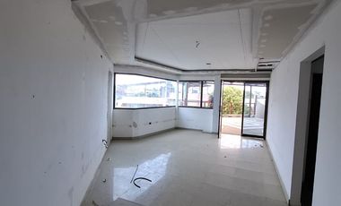 Manta, Alquilo Local Comercial