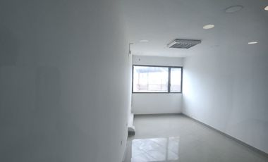 Manta, Alquilo Local Comercial