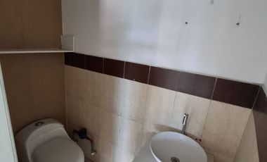 Manta, Alquilo Local Comercial