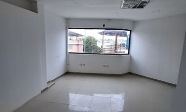 Manta, Alquilo Local Comercial