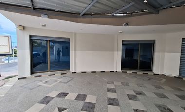 Manta, Alquilo Local Comercial