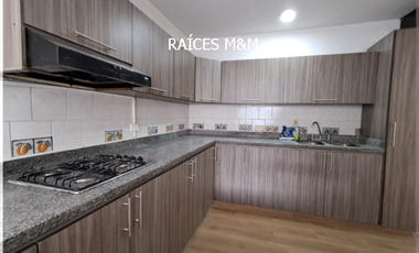 VENDO CASA DE 175 METROS2, 4 HABITACIONES, MAGNÍFICO PRECIO, ¡CERCA DE TODO!.