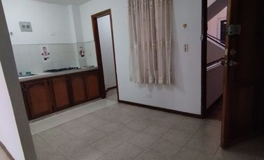 SE ARRIENDA APARTAESTUDIO CENTRO