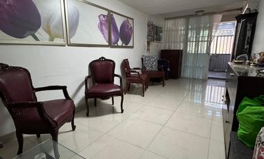 SE VENDE CASA REMODELADA  INFONAVIT IZTACALCO
