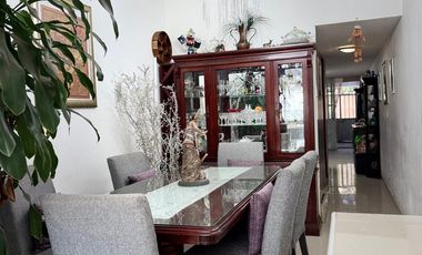 SE VENDE CASA REMODELADA  INFONAVIT IZTACALCO
