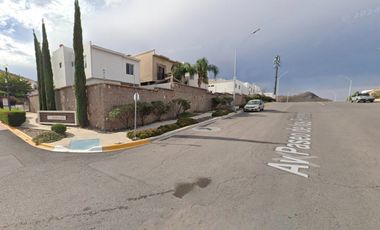Casa en Remate - Paseo de Albaterra Chih, Chih. ¡¡Oportunidades únicas!!
