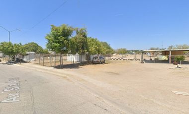 Casa En Venta , Col. Los Ángeles (Santa Fe), Mazatlán, Sinaloa, Remate Bancario