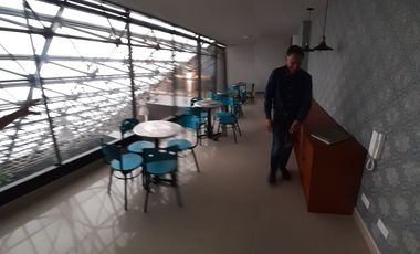 SE ARRIENDA   OFICINA  EXCELENTE UBICACION