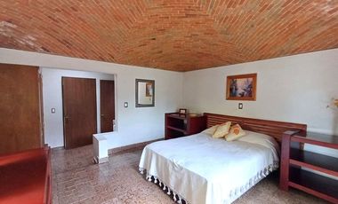 Residencia en venta con alberca privada en Tequisquiapan