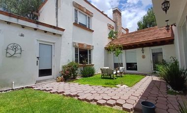 Residencia en venta con alberca privada en Tequisquiapan