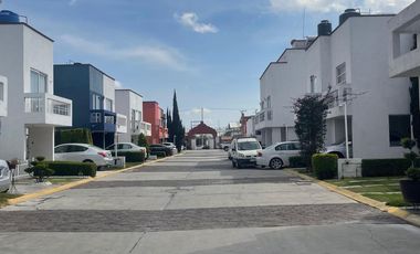 Casa en Renta en Tlacopa